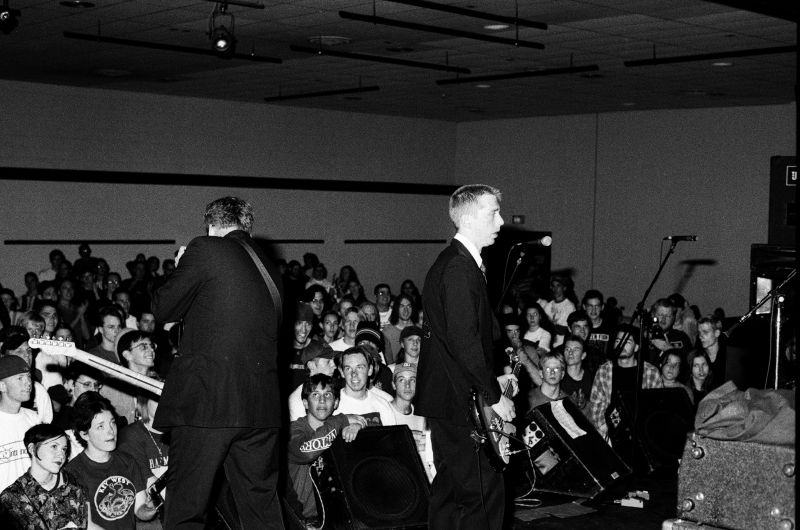 File:VampireLezbos1995-10-20 (22).jpg