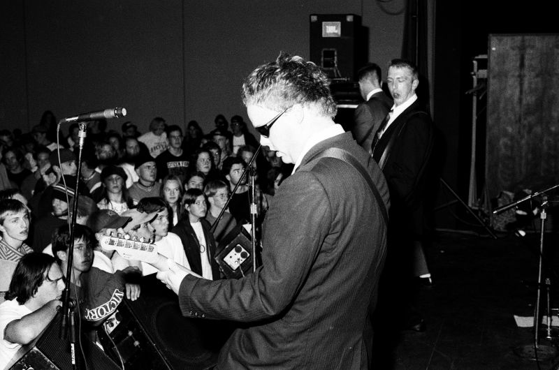 File:VampireLezbos1995-10-20 (13).jpg