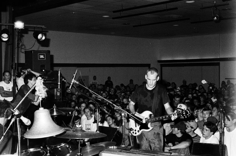 File:Fugazi1995-10-20 (39).jpg