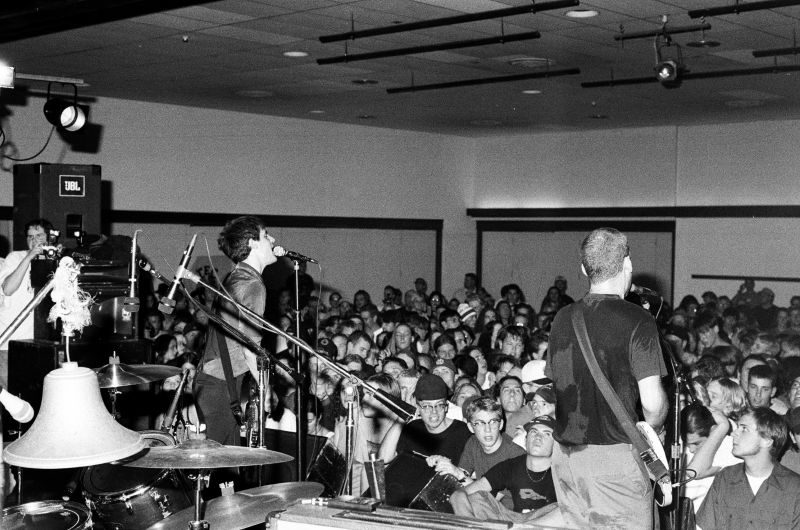 File:Fugazi1995-10-20 (38).jpg